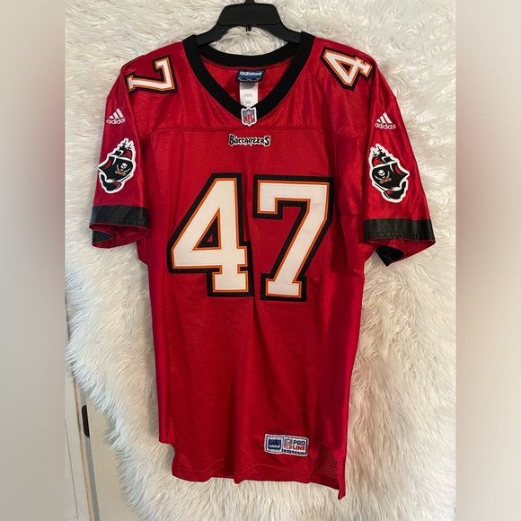 Tampa Bay Buccaneers VINTAGE John Lynch #47 Adidas Pro-Line Football Jersey. 42